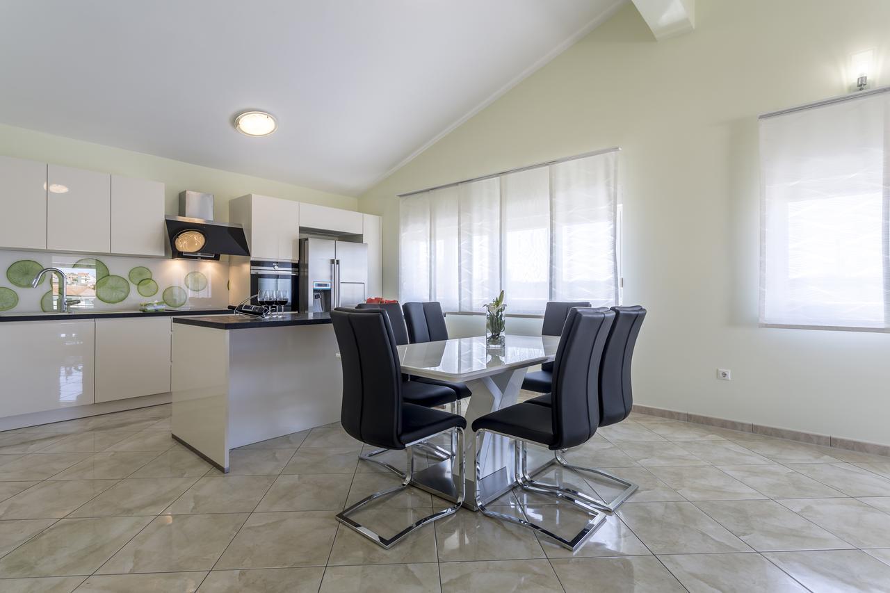 Apartmani Lukic Spalato Esterno foto
