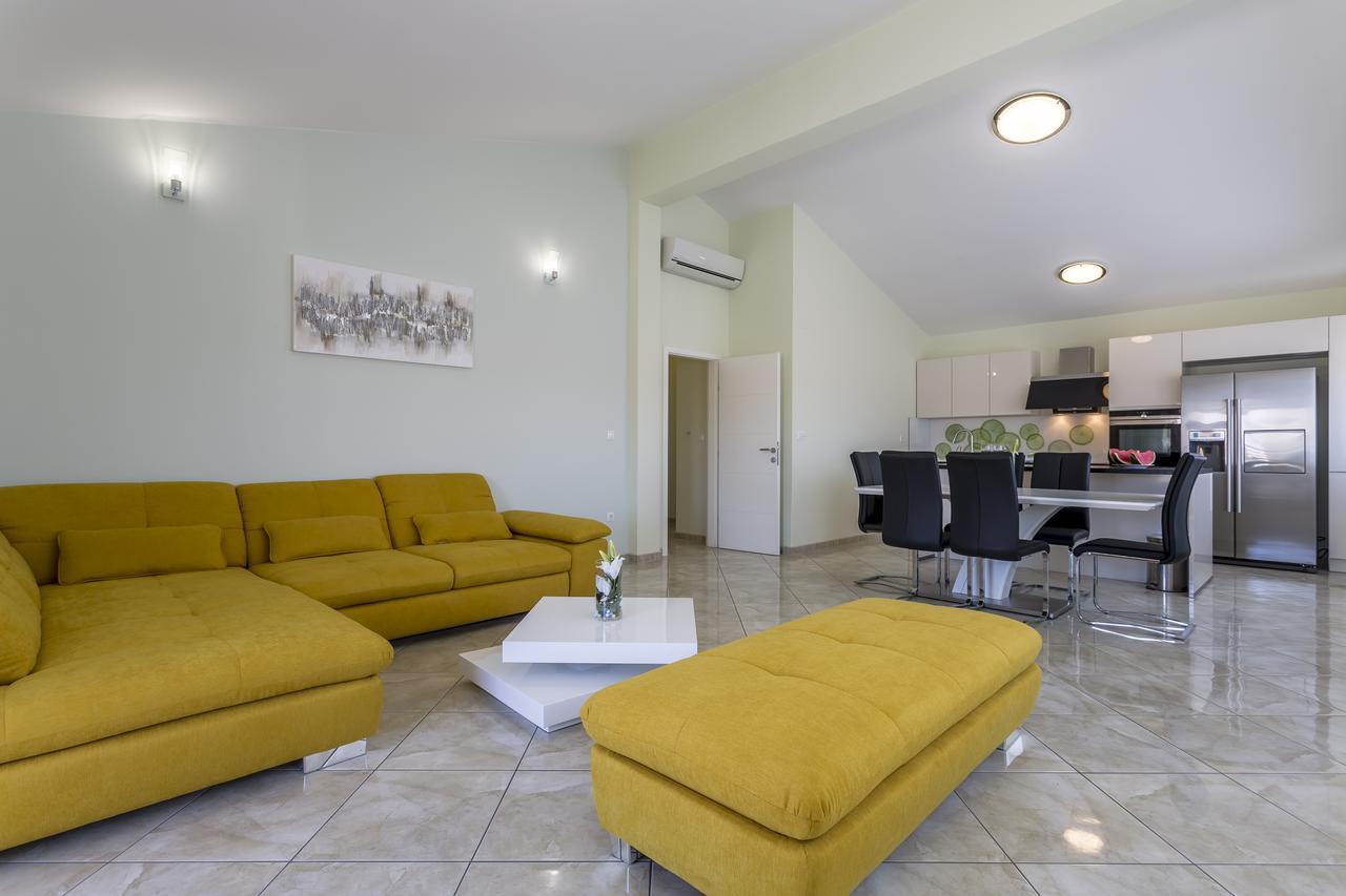 Apartmani Lukic Spalato Esterno foto