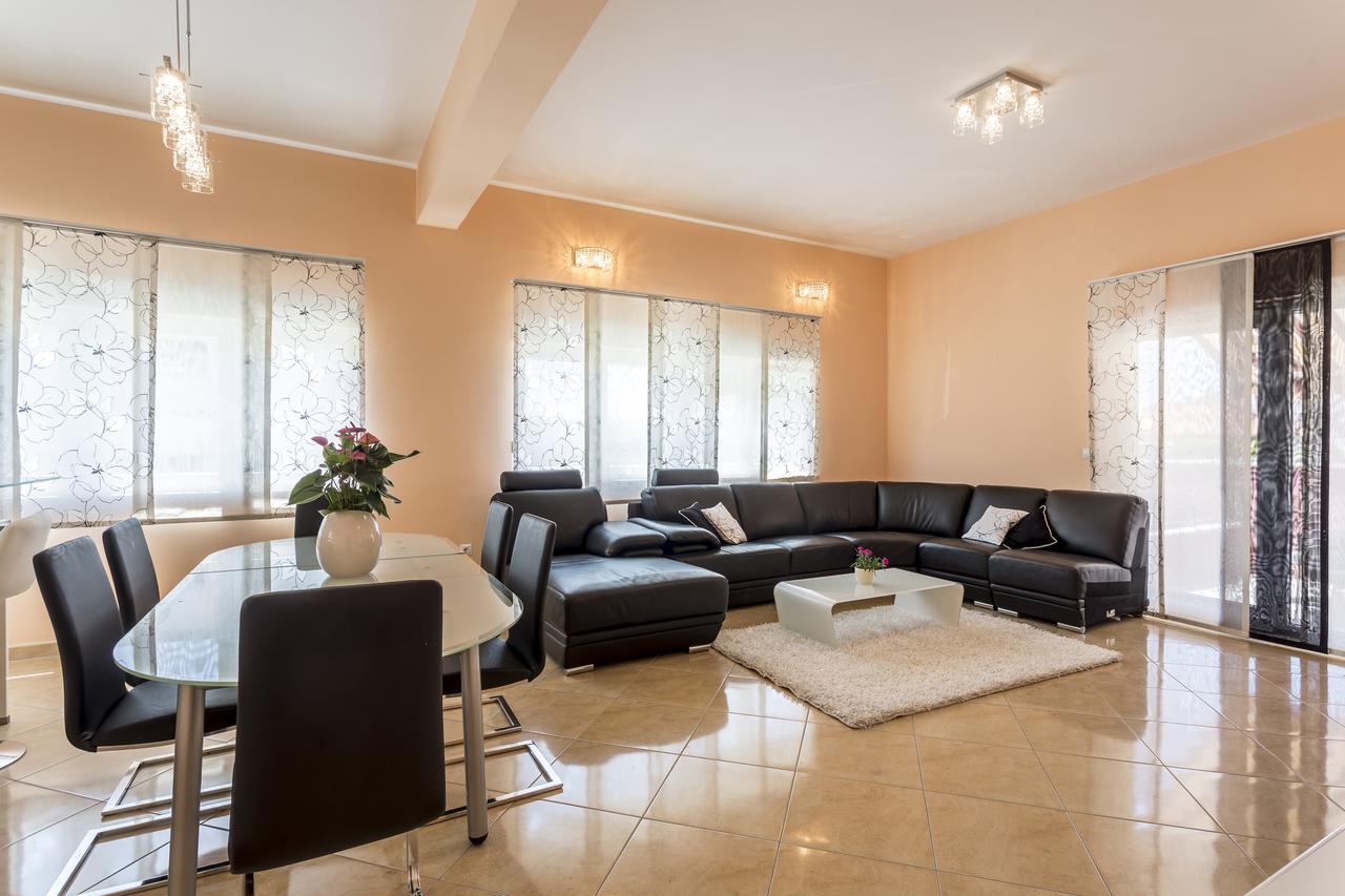 Apartmani Lukic Spalato Esterno foto