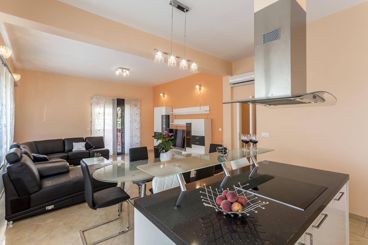 Apartmani Lukic Spalato Esterno foto